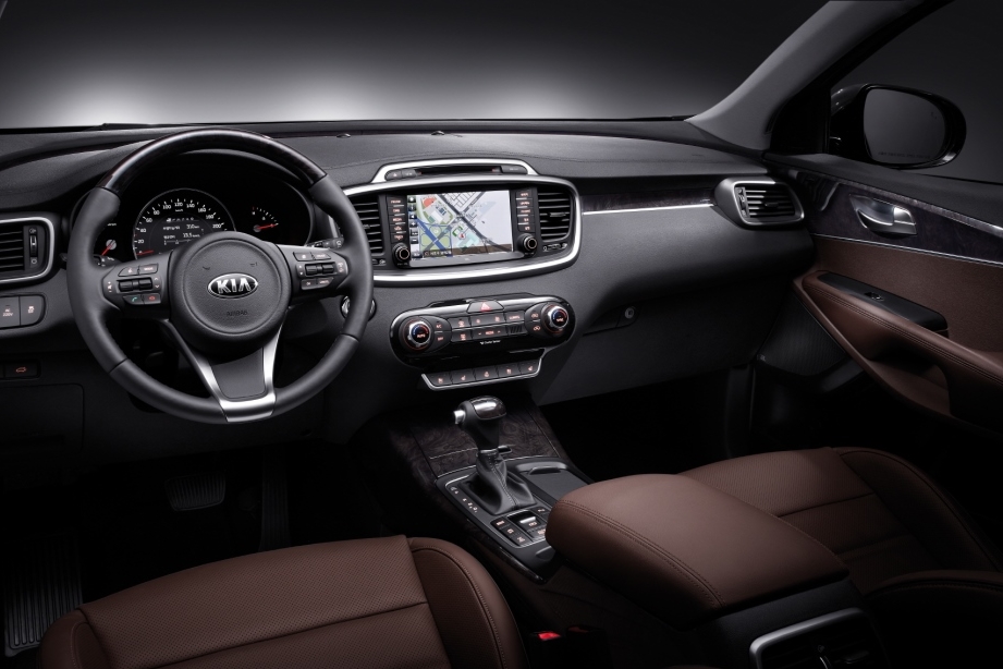 2015 Kia Sorento  Interior images and additional specifications revealed   Drive