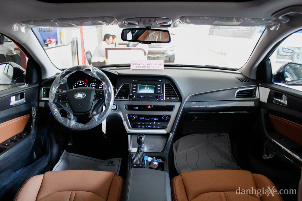 Hyundai ra mắt Sonata 2015 tiết kiệm nhiên liệu