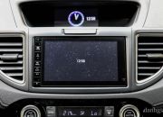 Phiên bản 2.4AT được trang bị màn hình cảm ứng 7'' cao cấp, kết nối HDMI, hệ thống dẫn đường Sygic. Xe được trang bị hệ thống giải trí 1CD, AM/FM, MP3/WMA, hệ thống âm thanh 6 loa, kết nối USB, AUX, Bluetooth ở cả hai phiên bản