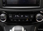 Bảng điều khiển hệ hống điều hòa dễ dàng sử dụng