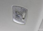 Đèn chiếu sáng hàng ghế sau