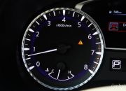 Đồng hồ tốc độ và đồng hồ nhiệt độ