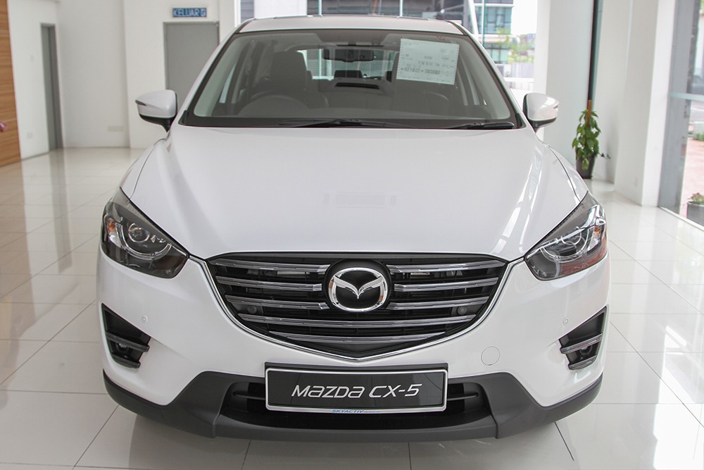  Imágenes detalladas del Mazda CX-5 facelift versión 2015