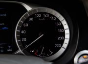Đồng hồ tốc độ xe và đồng hồ nhiên liệu