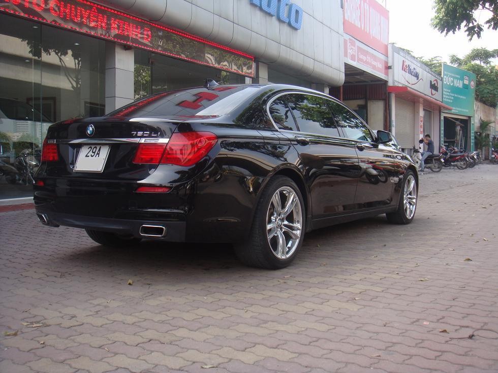 Bmw 740 2011