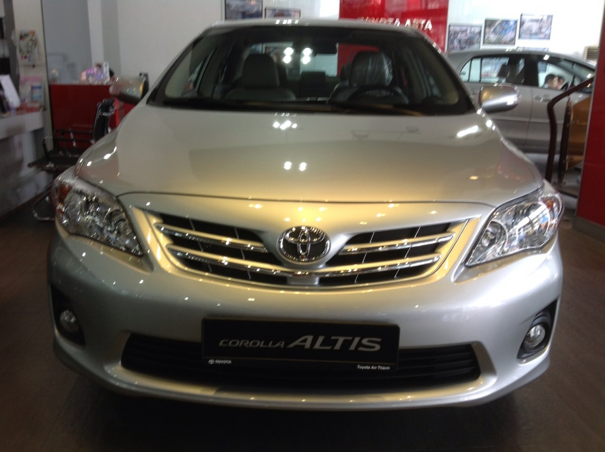 Đánh giá xe Toyota Corolla Altis 2013 Tổng quan thiết kế  OTOS VIỆT NAM