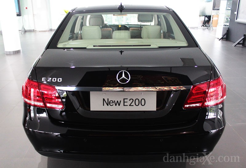 Đánh giá xe MercedesBenz Eclass 2013