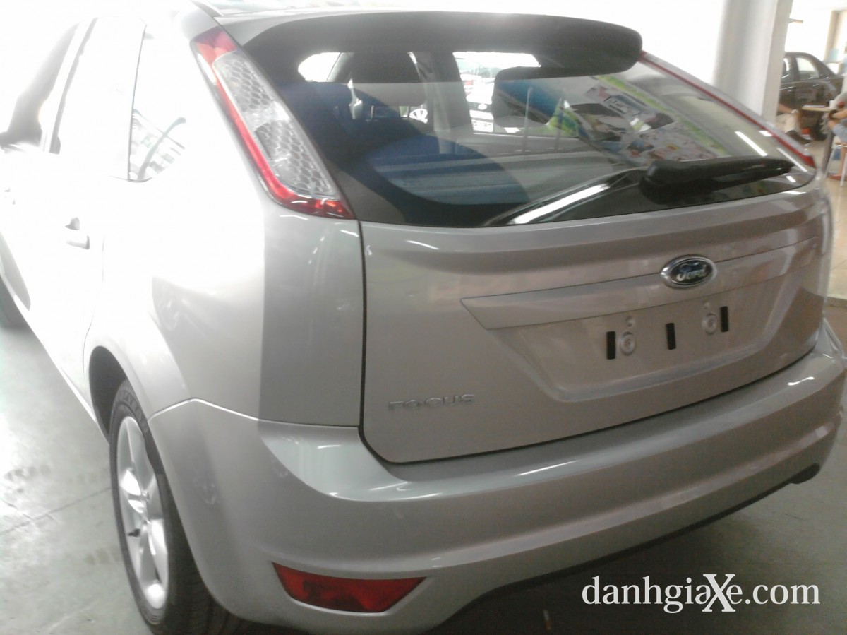 Ford focus 2011 số sàn 18 abs túi khí xe đẹp phom rộng giá tốt cho nhân  dân dùng lh0335551588  YouTube