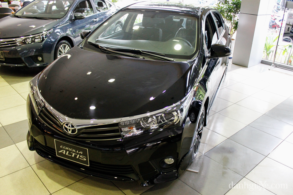 Toyota Corolla Altis 18G CVT 2014 giá hấp dẫn toyota Hùng Vương
