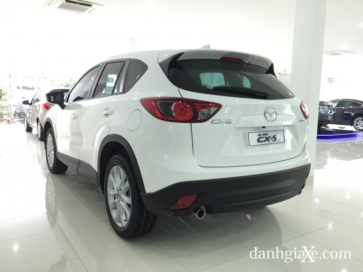 A Crossover That Acts Like a Sportscar 2015 Mazda CX5 Review