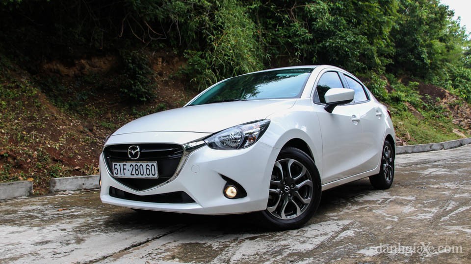 2015 Mazda 2 Sedan  first details and specifications  paultanorg