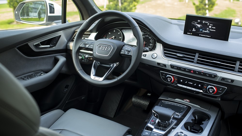 2016 Audi Q7 Review Test Drive  MotorBeam