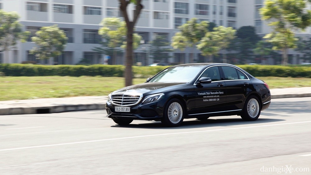 Hình ảnh chi tiết Mercedes CClass 2015 vừa ra mắt tại Malaysia sẽ về Việt  Nam cuối năm nay