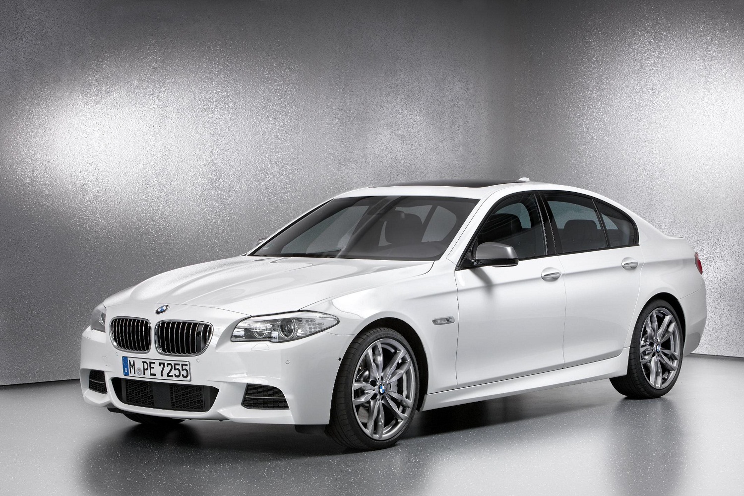 Mua bán xe BMW 520i 2015  1 tỉ 050 triệu  XC00002428