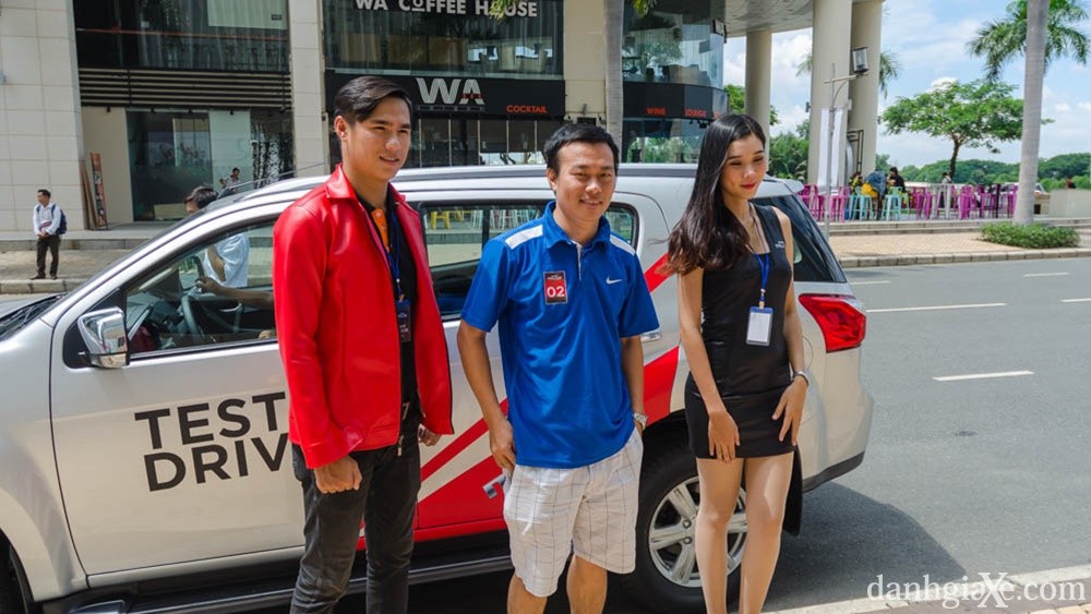 Isuzu mu-X 2016 sẽ tiến hành lái thử xe tại Hà Nội và Sài Gòn vào tháng 8 6