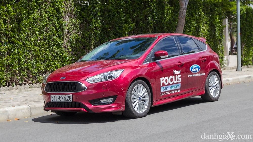 Xe thể thao Ford Focus RS sẽ trang bị thêm hybrid mạnh tới 400 mã lực  Ôtô
