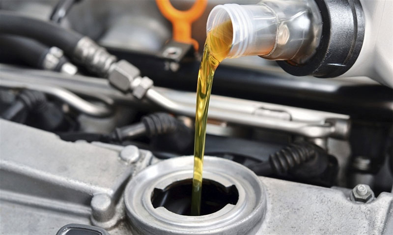 4 sai lầm cần tránh khi thay dầu nhớt ô tô