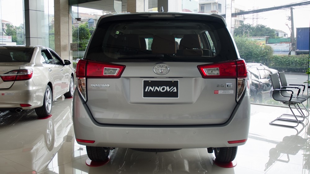 Cận cảnh Toyota Innova 20E 2016 giá 793 triệu đồng vừa ra mắt VN