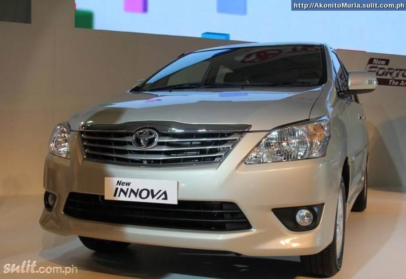 Bán Toyota Innova 2013 số sàn màu Bạc chính chủ đi kỹ