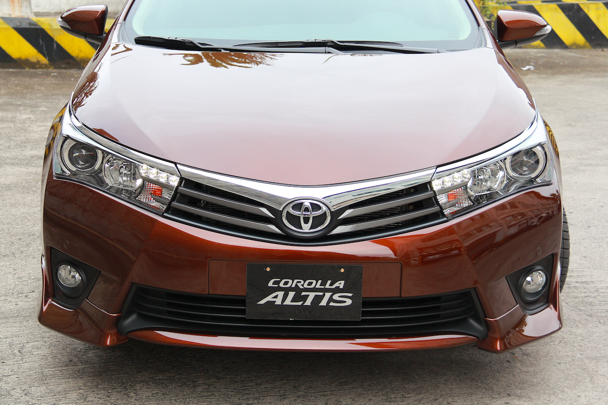 Mua bán xe Toyota Corolla altis 2014 số tự động 032023  Bonbanhcom
