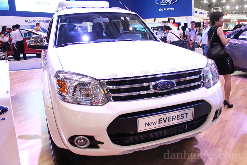 Đánh giá xe Ford Everest 2013