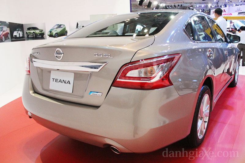 Sedan hàng hiếm Nissan Teana giá dưới 400 triệu tại Việt Nam