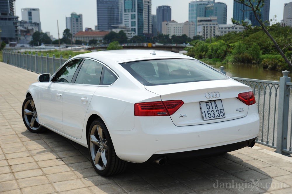 Hàng hiếm Audi A5 phiên bản APEC bất ngờ xuất hiện trên thị trường xe cũ