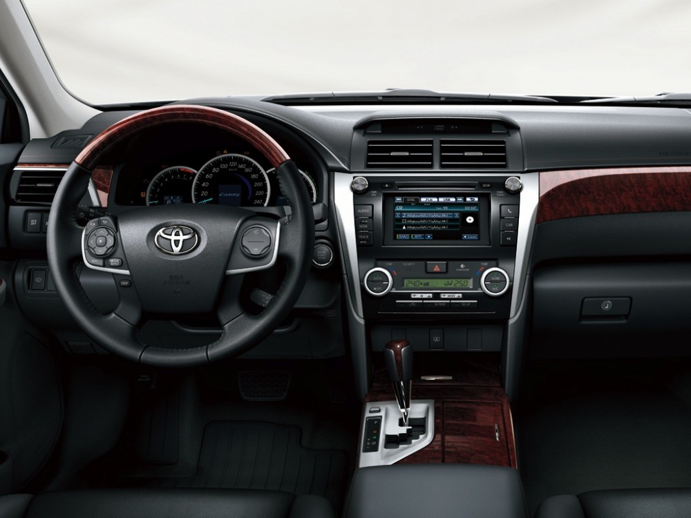 2012 Toyota Camry Hybrid Specs Price MPG  Reviews  Carscom