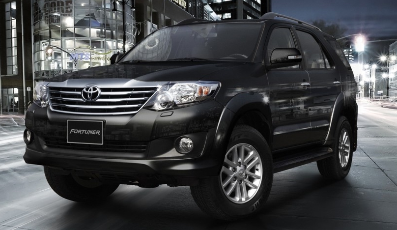 Đánh giá xe Toyota Fortuner 2012