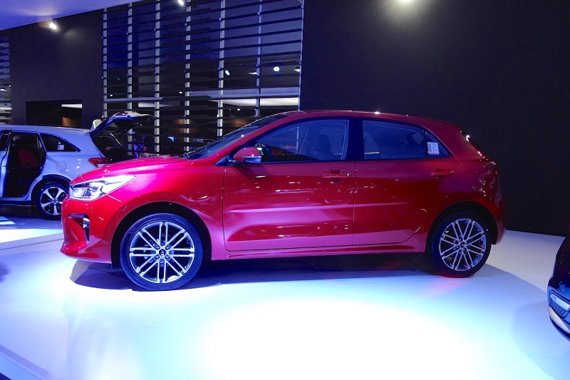 Ngắm Kia Rio hatchback 2017 tại triển lãm Bogota Motor Show
