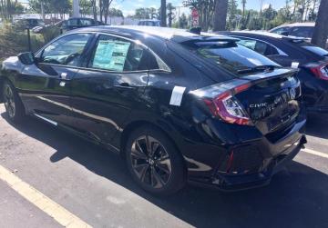 Ảnh chụp tại showroom tiểu bang Florida, Mỹ