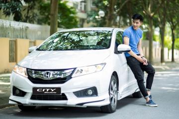 Ốp cản trước thiết kế góc cạnh tôn lên diện mạo mạnh mẽ cho phần đầu xe