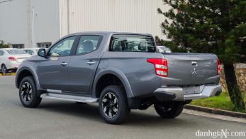 Với Triton 2017 off-road này, chúng tôi khuyên sử dụng dòng dầu nhớt ô tô cao cấp, chuyên dụng cho xe bán tải : Premium Economy Diesel 0W-30. Với Triton 2017 off-road này, chúng tôi khuyên sử dụng dòng dầu nhớt ô tô cao cấp, chuyên dụng cho xe bán tải : Premium Economy Diesel 0W-30.